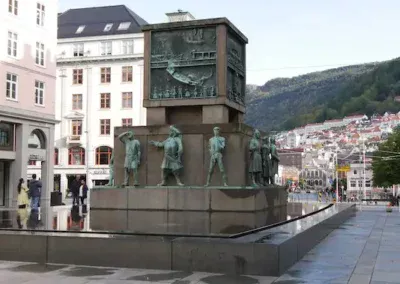 Sailors Monument Bergen