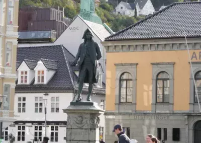 Sailors Monument Bergen