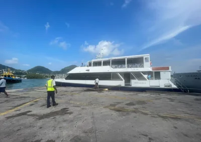 Unsere Fähre nach La Digue